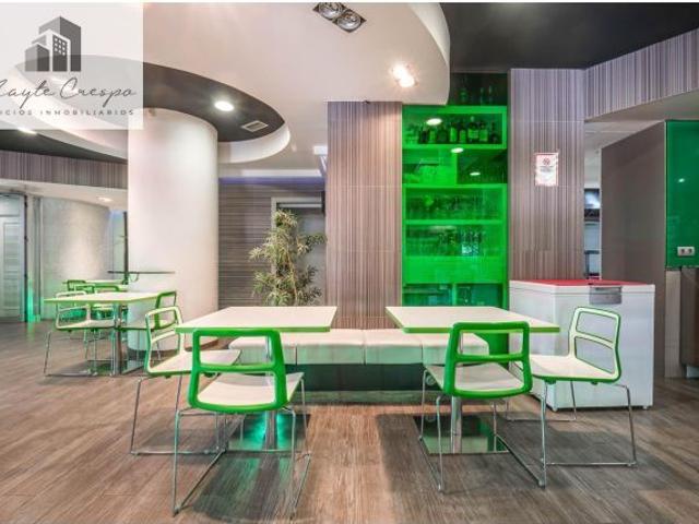 Venta de cafetería La Contraviesa de 160 m2 junto a Alcampo
