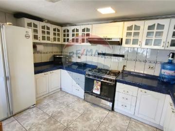 Venta de casa maipu! 4 Dormitorios por 4100.00 en Maipú