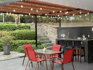 VENTA DE CASA MODERNA Y LUJOSA CON PISCINA EN LURIN