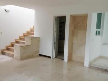 VENTA DE CASA NUEVA EN CONDOMINIO PEDREGAL RESIDENCIAL LA CALERA 4