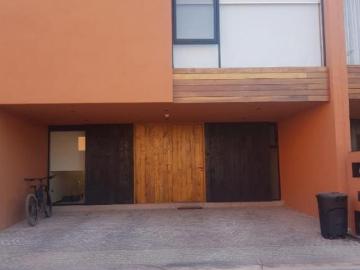VENTA de Casa nueva en ZEREZOTLA !