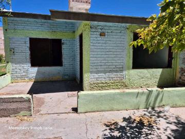 Venta de casa a reciclar en calle mariano gomez rivadavia