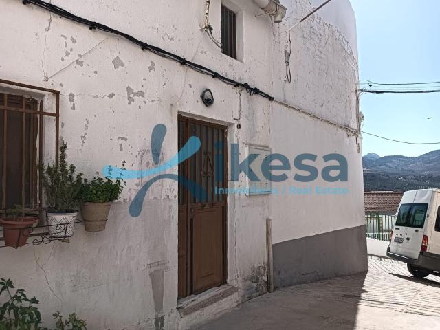 Venta de Casa Adosada en Calle CERVANTES Nº 71 Bélmez de la Moraleda Jaén