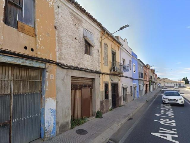 Venta de Casa Adosada en Avenida AV CARCAIXENT Nº 15 Alzira Valencia/València