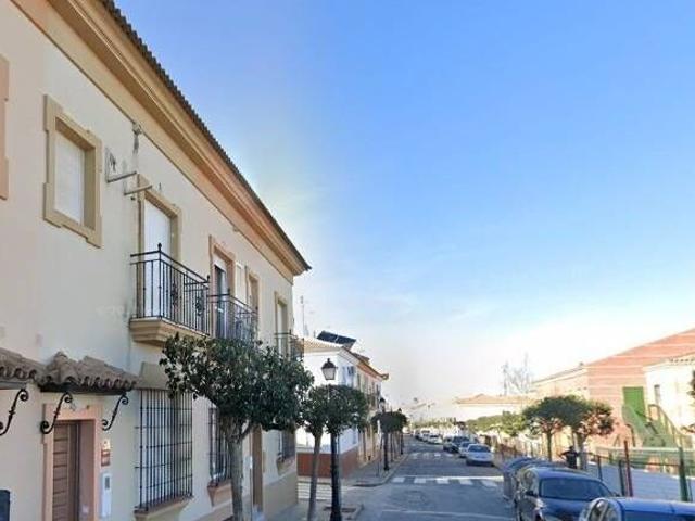 VENTA DE CASA ADOSADA EN LEPE, HUELVA