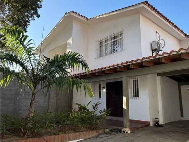 Venta de Casa Bifamiliar con Anexo en Santa Fe