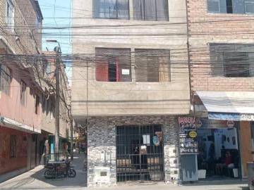 Venta de casa cerca al Centro Comercial Las Malvinas