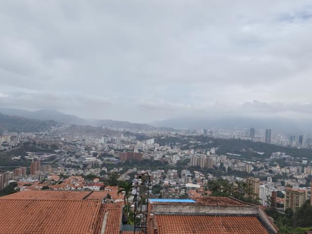 VENTA DE CASA COLINAS DE SANTA MONIICA