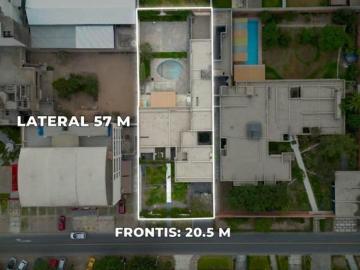 VENTA DE CASA COMO TERRENO EN RESIDENCIAL MONTERRICO, LA MOLINA ID: 3 6 1 5 7