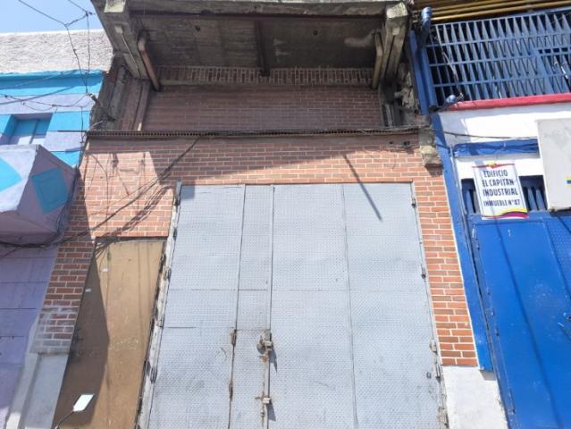 Venta de Casa comercial en obra Gris, Ubicado en Catia