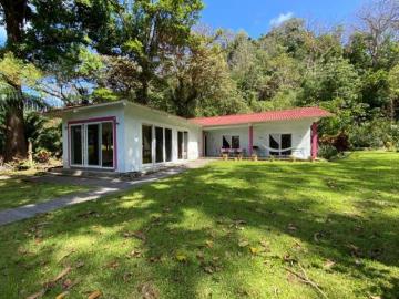 Venta de Casa con Vista al Mar en Portobelo