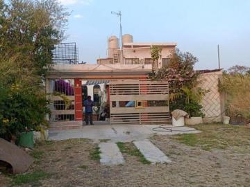 VENTA DE CASA CON ALBERCA EN TLAYACAPAN