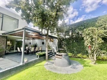 VENTA DE CASA CON JARDÍN EN PARTE BAJA DE SAN JERÓNIMO LIDICE