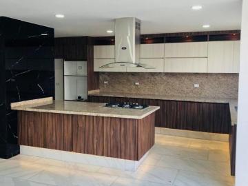 Venta de Casa con Recamara en Pb zona Lomas de Angelópolis, San Andrés Cholula