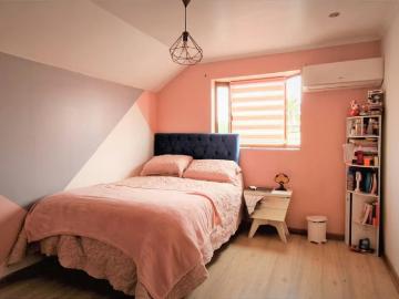 Venta de casa de cuatro dormitorios, en zona centro de Quillota. 278 M$ | 4 Dormitorios por 278000. 00 en Quillota