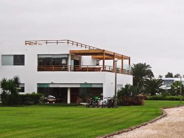 Venta de Casa de Playa en Asia
