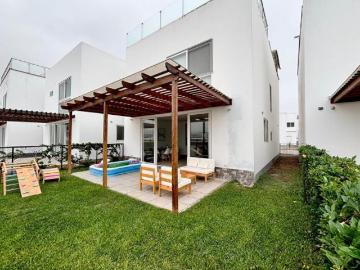 VENTA DE CASA DE PLAYA EN CONDOMINIO LAGUNA BEACH – CERRO AZUL