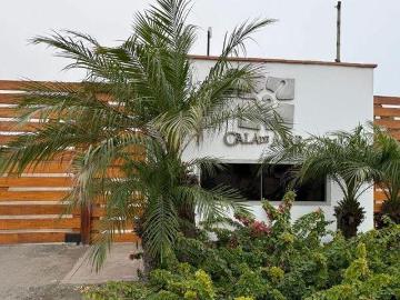 Venta de casa de playa en exclusivo Condominio Cala del Mar