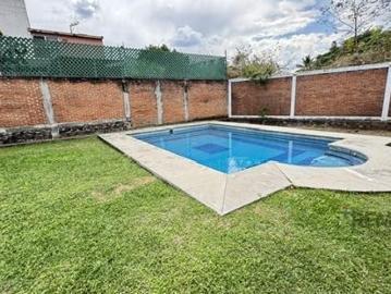 Venta de casa de un nivel en Burgos, Temixco, Morelos. Clave 6180