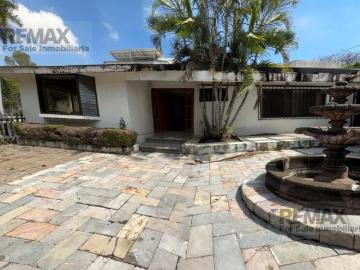 Venta de casa de un nivel en Vista Hermosa, Cuernavaca…Clave 5662
