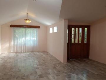VENTA DE CASA DE UNA PLANTA EN COLINAS DEL CIMATARIO, QUERETARO
