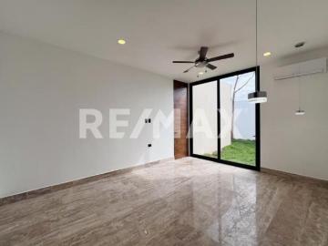 Venta de casa de una planta fraccionamiento Adana 4
