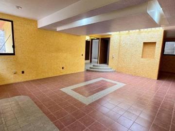 VENTA DE CASA DE UNA SOLA PLANTA CON JARDÍN EN TLÁHUAC