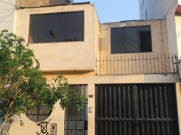 VENTA DE CASA DE 130M2 EN LOS OLIVOS