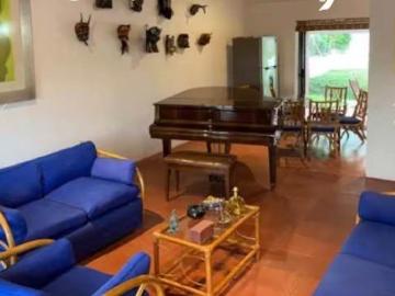VENTA DE CASA DE 2 NIVELES EN LOMAS DE COCOYOC