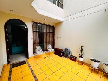 VENTA DE CASA DE 2 PISOS EN SAN MARTIN DE PORRES