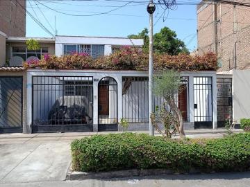 VENTA DE CASA DE 2 PISOS, UBICADA EN, URB, JARDINES VIRU BELLAVISTA. CALLAO