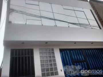 VENTA DE CASA DE 3 PISOS CON BASE PARA 5