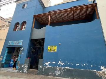 VENTA DE CASA DE 3 PISOS EN AV. GENERAL GARZÓN JESÚS MARÍA