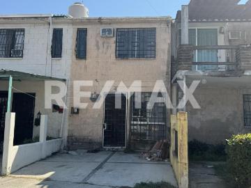 Venta de Casa Económica en Acapulco | 3 Recámaras a 10 Minutos de playa Revolcadero Venta de Casa Económica en Acapulco Diamante