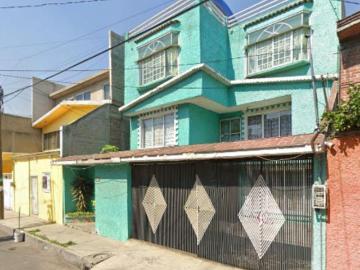 VENTA DE CASA EN MARTOS, CERRO DE LA ESTRELLA, IZTAPALAPA, 09860 CIUDAD DE MÉXICO
