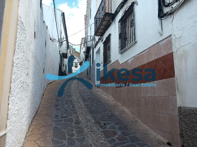 VENTA DE CASA EN MARTOS JAÉN
