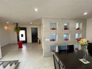 VENTA DE CASA EN METEPEC, CERCA DE LA ESTACION DEL TREN