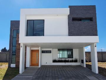 VENTA DE CASA EN MEXICALTZINGO CONDOMINIO ROMA