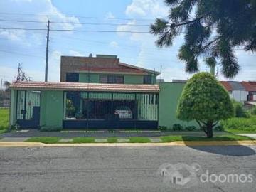 VENTA DE CASA EN AVENIDA PASEO DE LOS CISNES EN METEPEC
