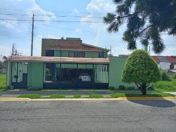 VENTA DE CASA EN AVENIDA PASEO DE LOS CISNES EN METEPEC