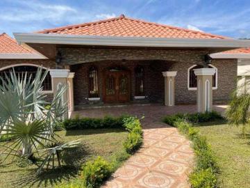 VENTA DE CASA EN AGUADULCE, INCLUYE PANELES SOLARES Y MUCHO AHORRO