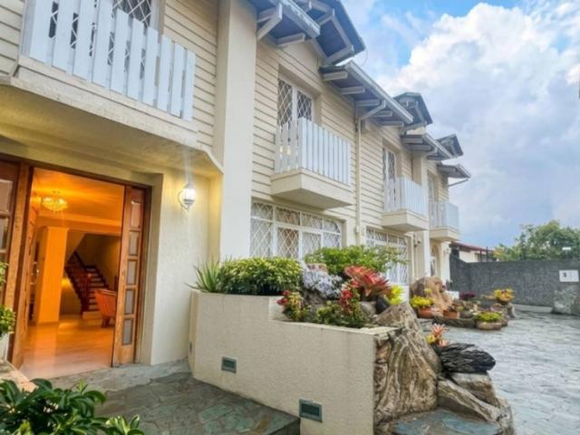 Venta de casa en Alto Prado con Piscina