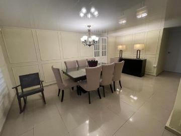 Venta de Casa en Altos de Cerro Viento