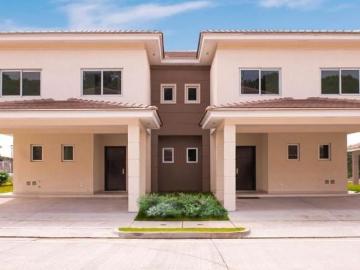 Venta de casa en Altos del Parque