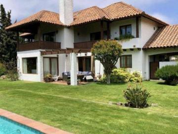 Venta de Casa en Barrio Residencial de Renaca