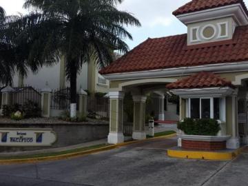 Venta de casa en Brisas del Golf, Brisas del Pacífico