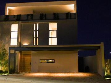 Venta de casa en Cumbres del Lago Jurquilla