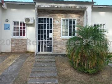 Venta de casa en Cabra, PH Mirador del Bosque MB 24 4108