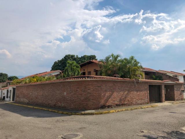 Venta de casa en Castillejo Villa Hermosa Guatire