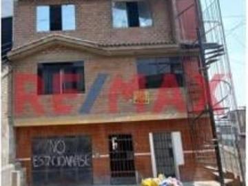 VENTA DE CASA EN CERCADO DE VILLA MARÍA DEL TRIUNFO